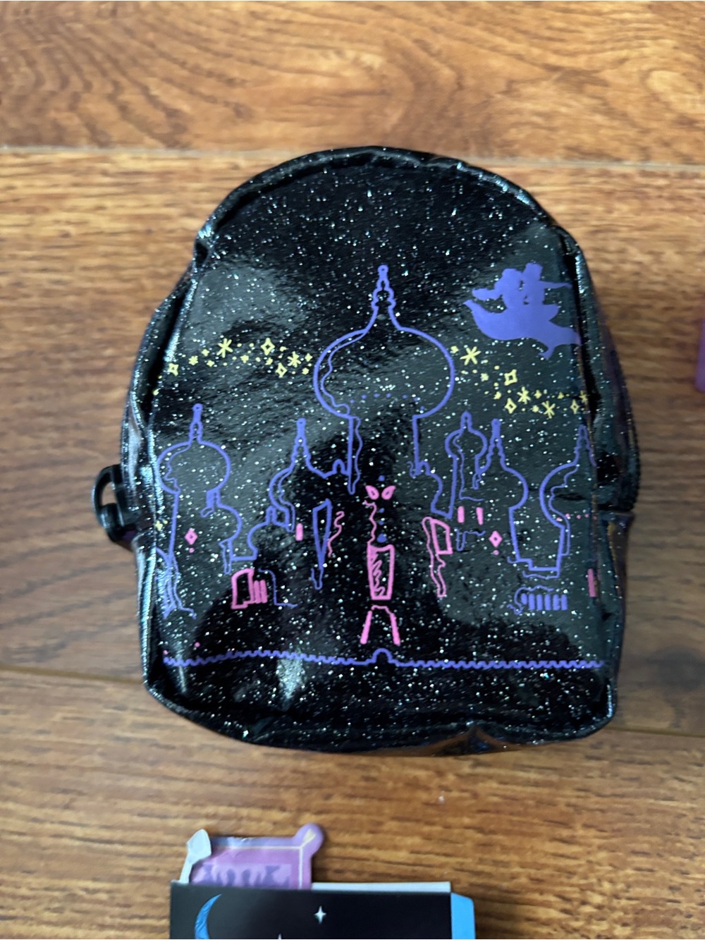 Aladdin Themed Phone Accessory Set - Assorted doll backpack & Decorative Pieces - Picture 5 of 10